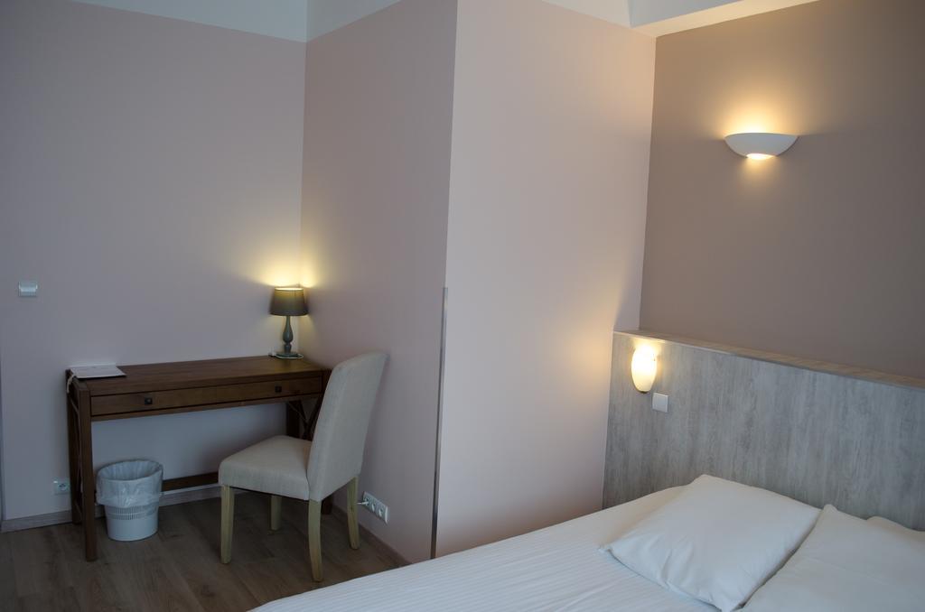 Hotel Lac Et Foret Saint-André-les-Alpes Værelse billede