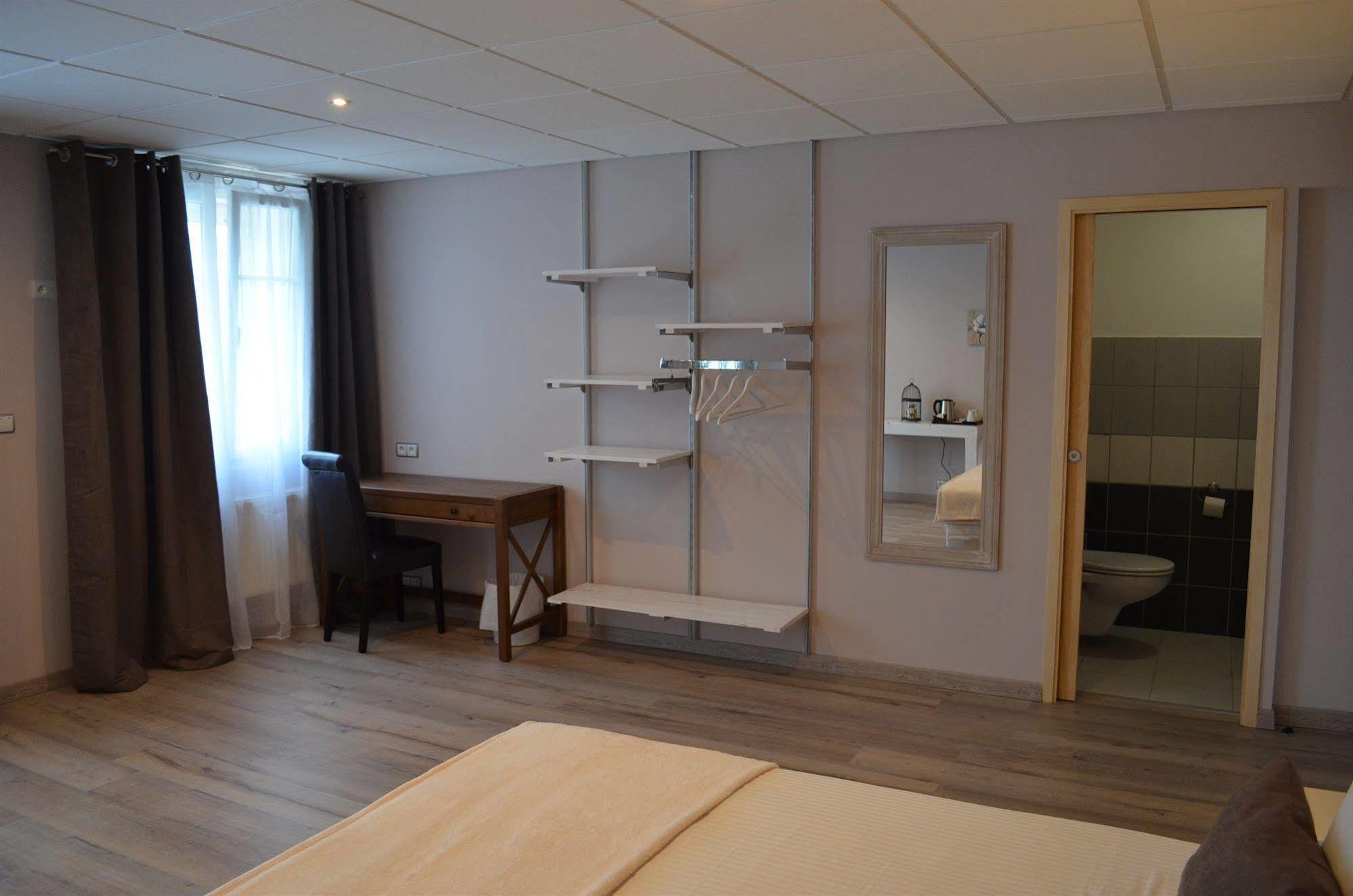 Hotel Lac Et Foret Saint-André-les-Alpes Eksteriør billede