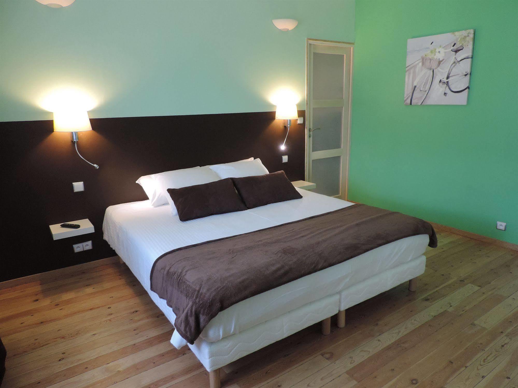 Hotel Lac Et Foret Saint-André-les-Alpes Eksteriør billede
