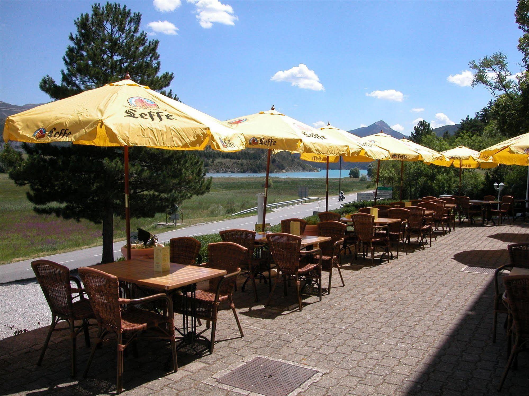Hotel Lac Et Foret Saint-André-les-Alpes Eksteriør billede